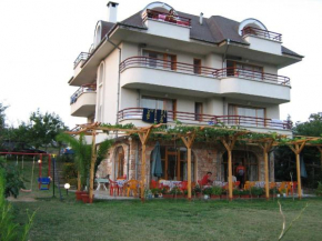 Отель Villa Victoria  Синеморец